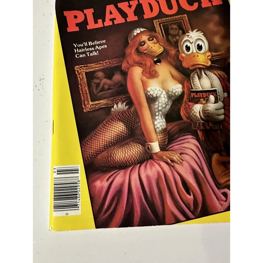 HOWARD THE DUCK MAGAZINE Lot Of 2 #2 #4‎ MARVEL 1979 VAL MAYERIK COVER